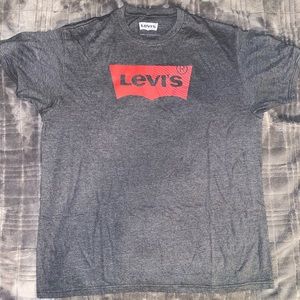 Gray Levi’s T shirt Men’s Large